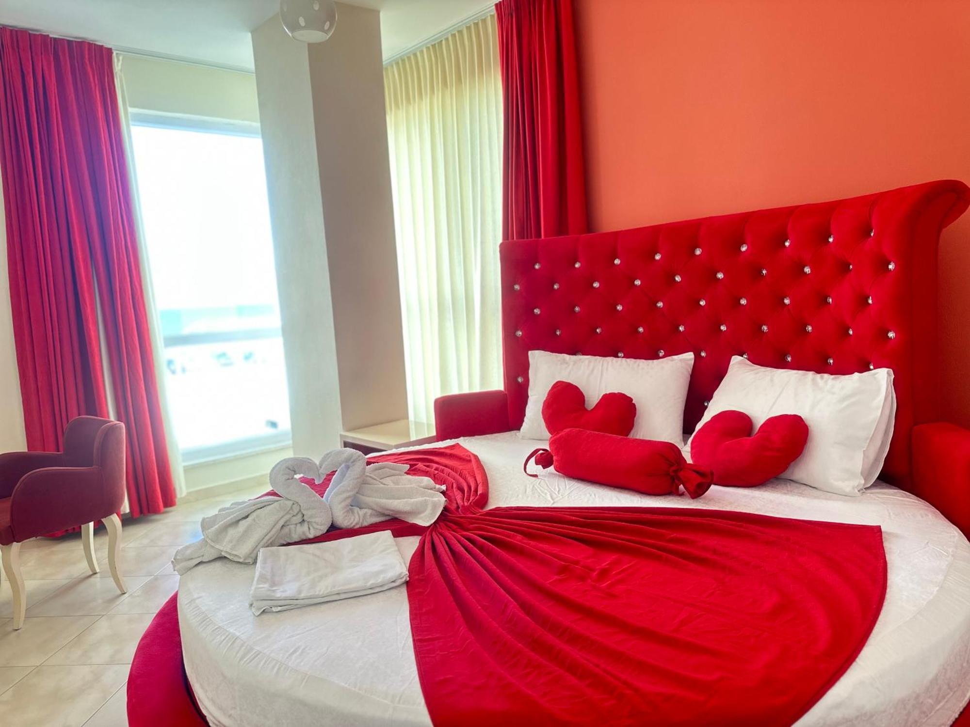 Hotel Garden Radhimë Екстериор снимка