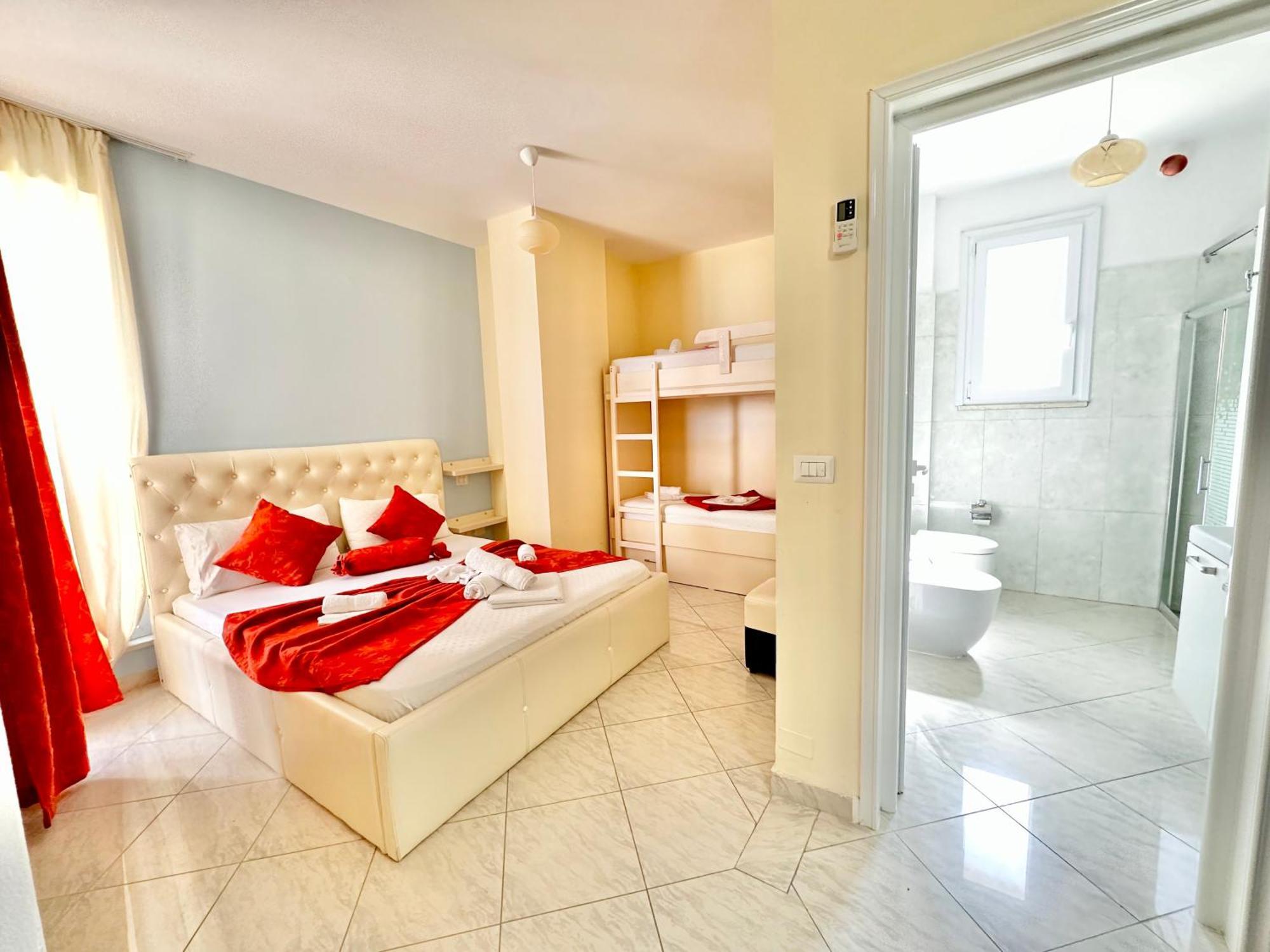 Hotel Garden Radhimë Екстериор снимка