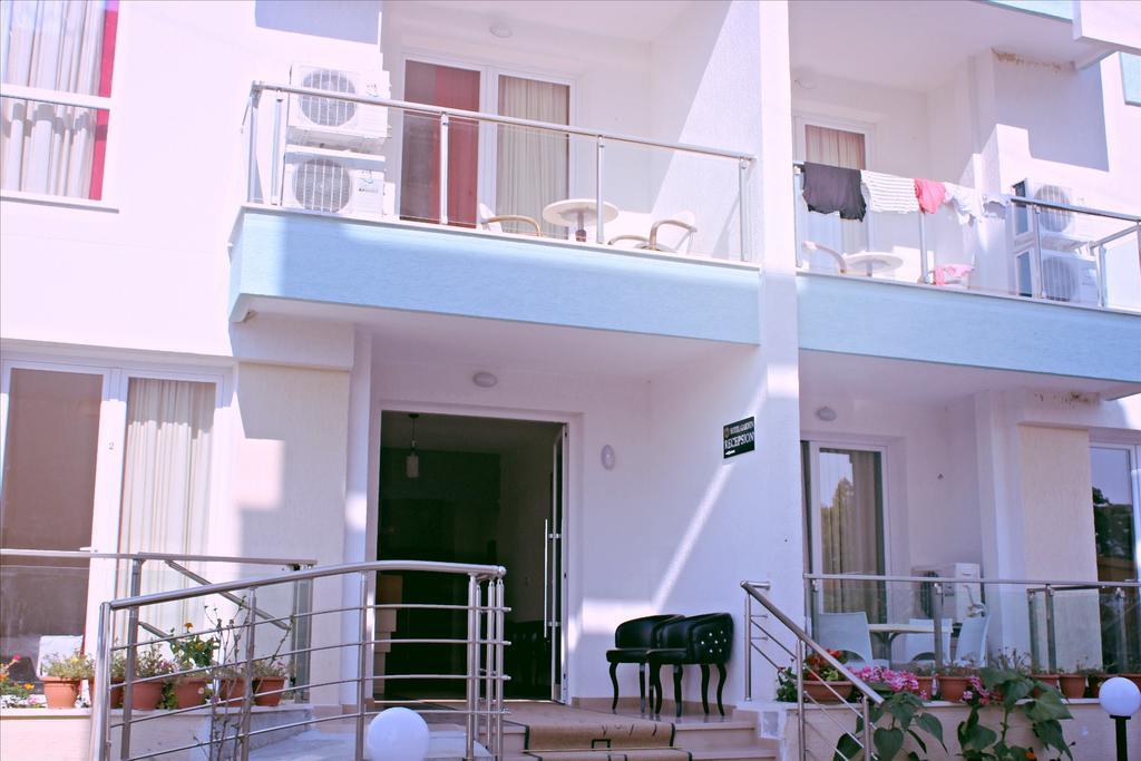 Hotel Garden Radhimë Екстериор снимка