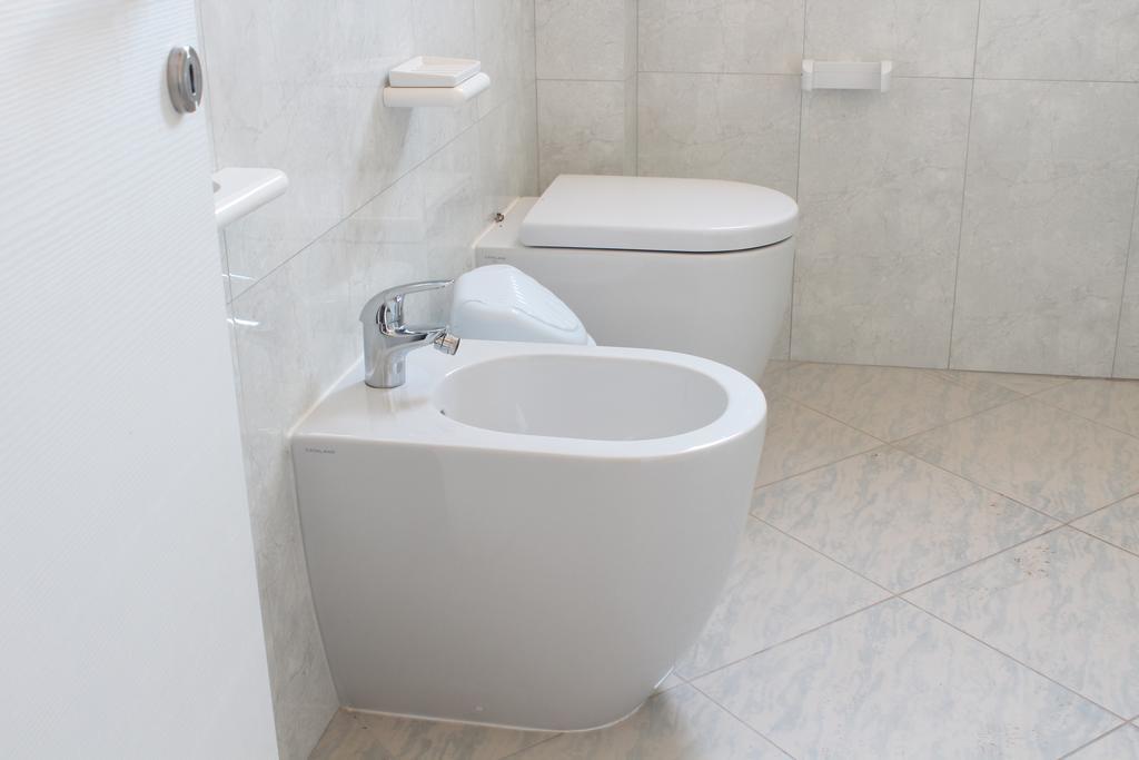 Hotel Garden Radhimë Екстериор снимка