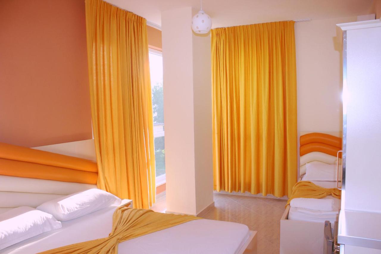 Hotel Garden Radhimë Екстериор снимка
